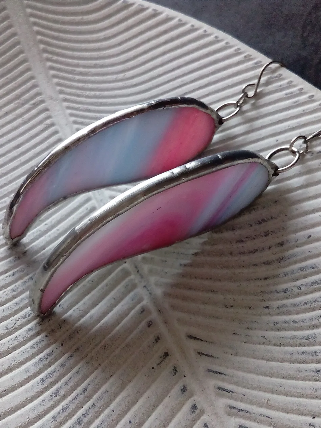 Violet wavy glass earrings, simple stained glass curle kawaii Dangle earrings