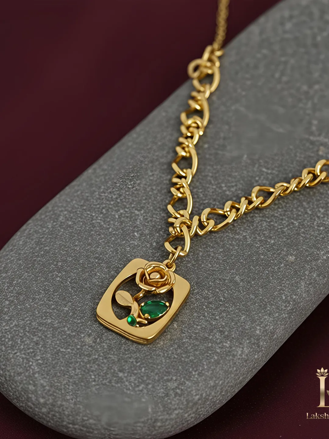 Emerald Rose Frame Necklace in Stainless Steel • Unique Heart Link Chain • Gold Rectangular Floral Pendant • Botanical Gift for Her