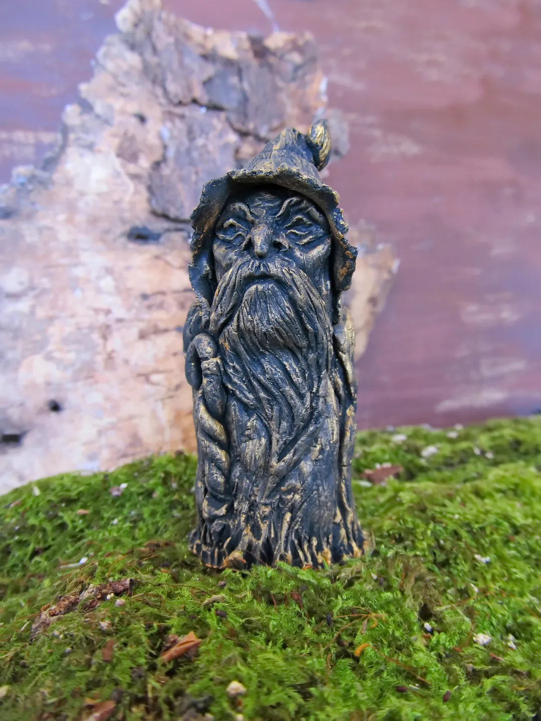 Merlin figurine Old wizard Sorcerer Magician Druid Pagan hood doll Altar Figurine Collectible figure Statue magic room Aalchemist Witchcraft