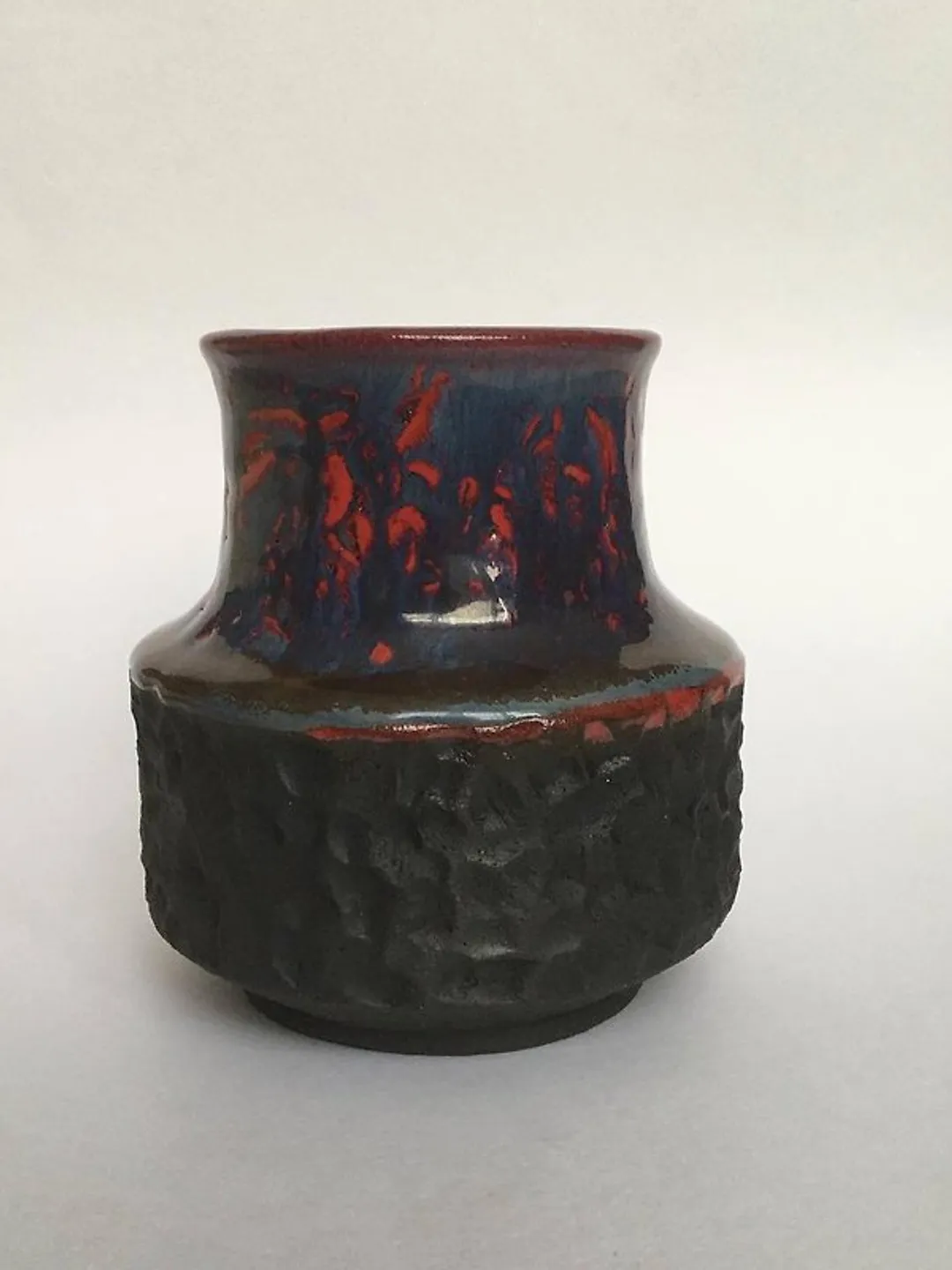 Red and Blue Carved Dripping Glaze Ceramic Vase