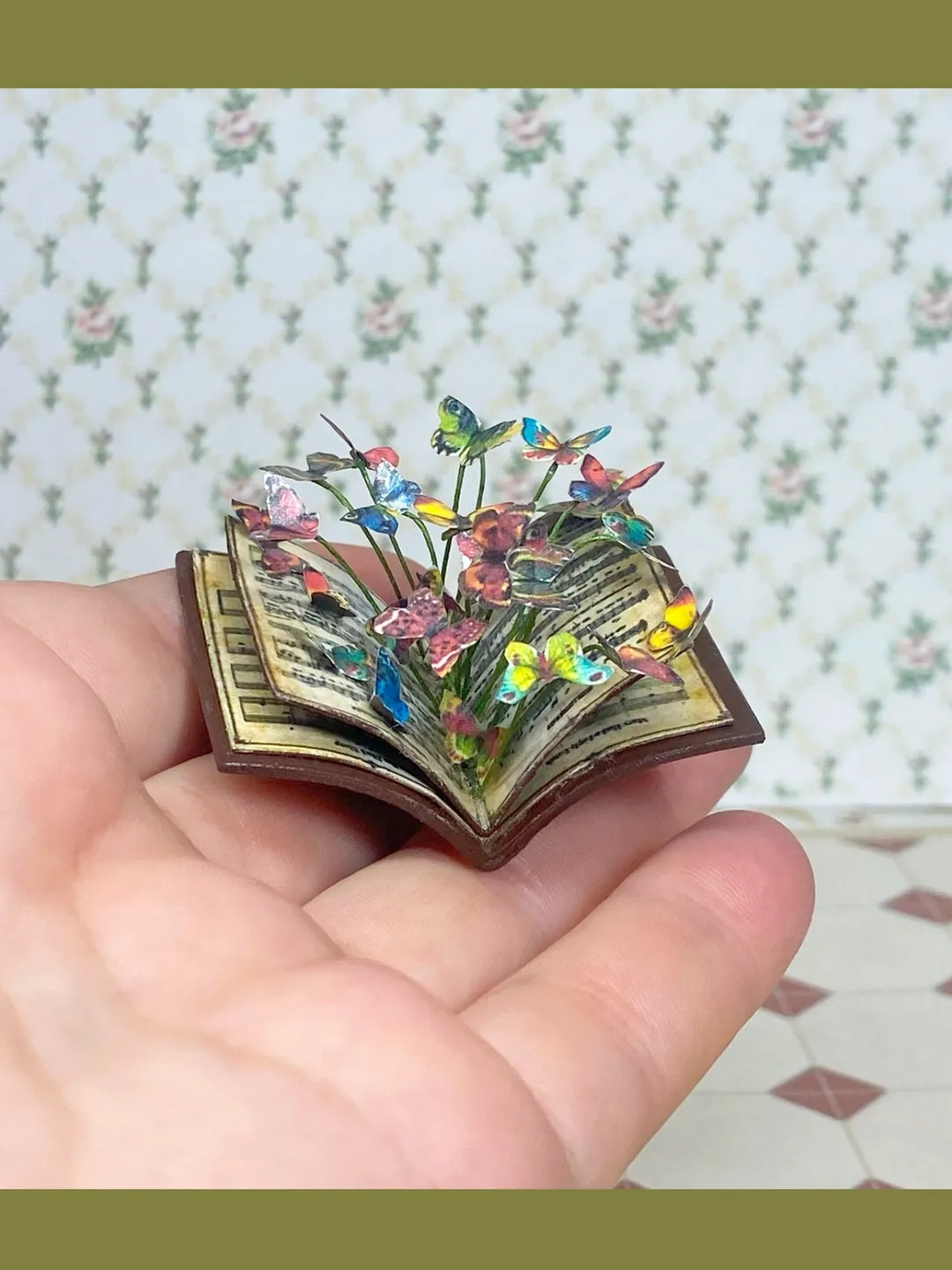 DIGITAL DOWNLOAD FOR PRINT. TUTORIAL.Video master class on creating a puppet theater.1:12