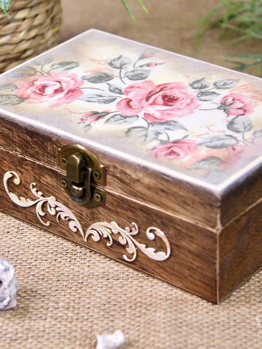 Small box for jewelry
