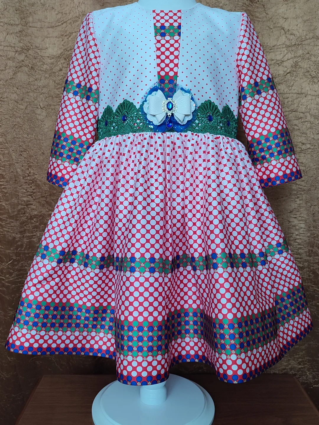 Elegant polka dot dress for girls aged 4 -5 years