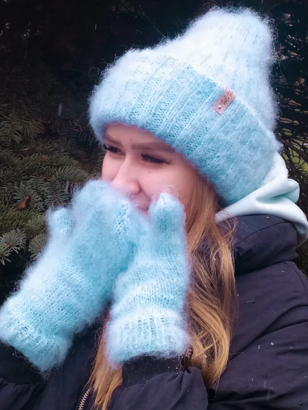 Fluffy knitted hat and mittens