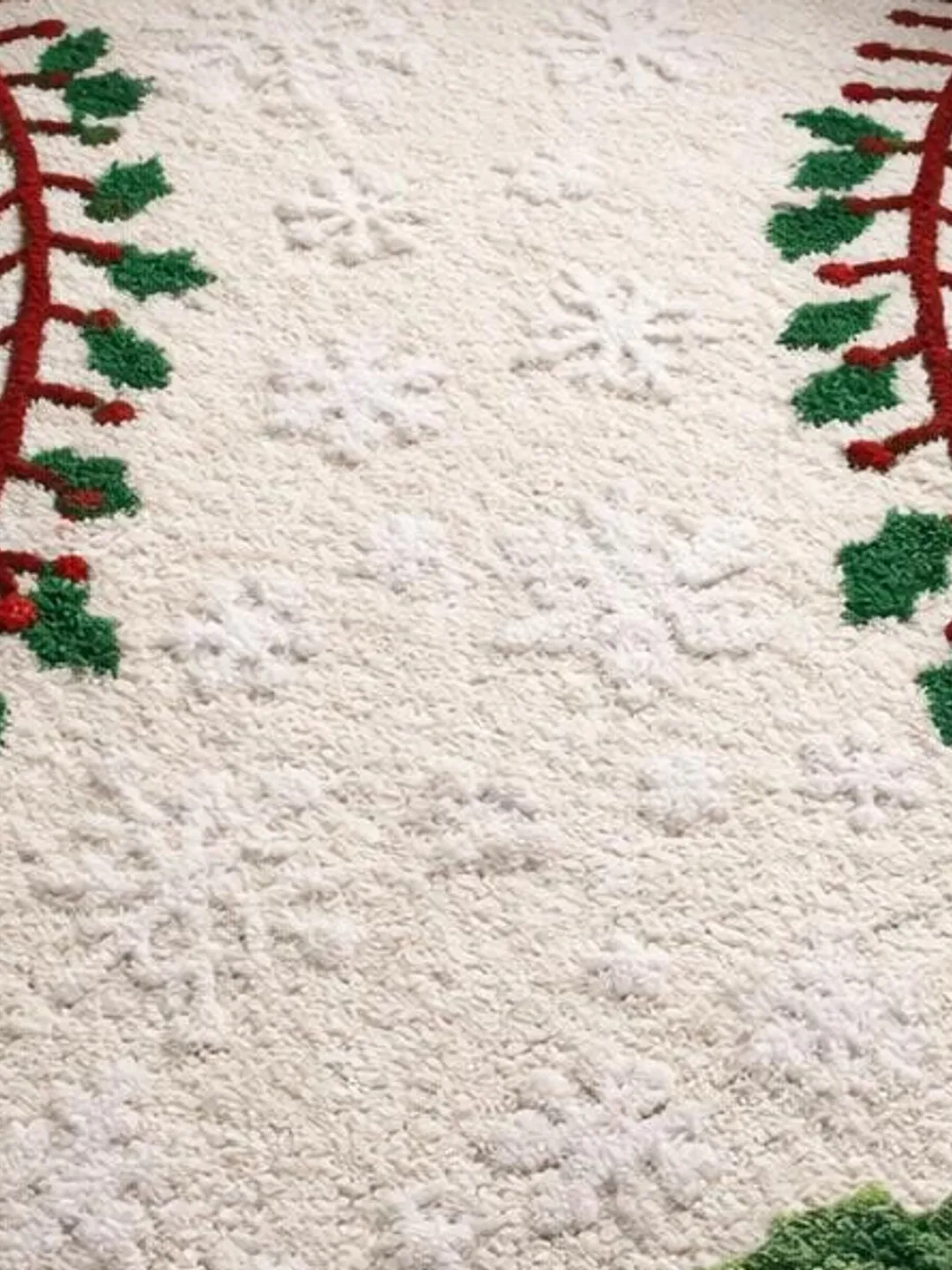 Hand Tufted Christmas Area Rug, White Holiday Rug with Holly Pattern ...
