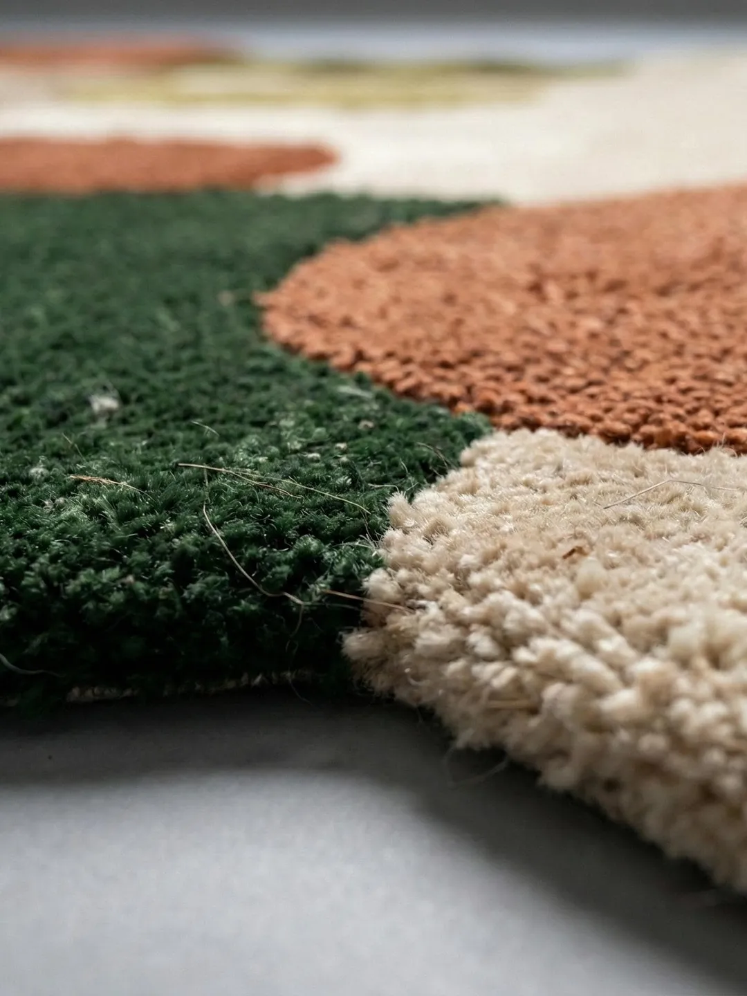 Abstract Tufted Rug, Irregular Shape Earth Tone Carpet, Hand Tufted ...