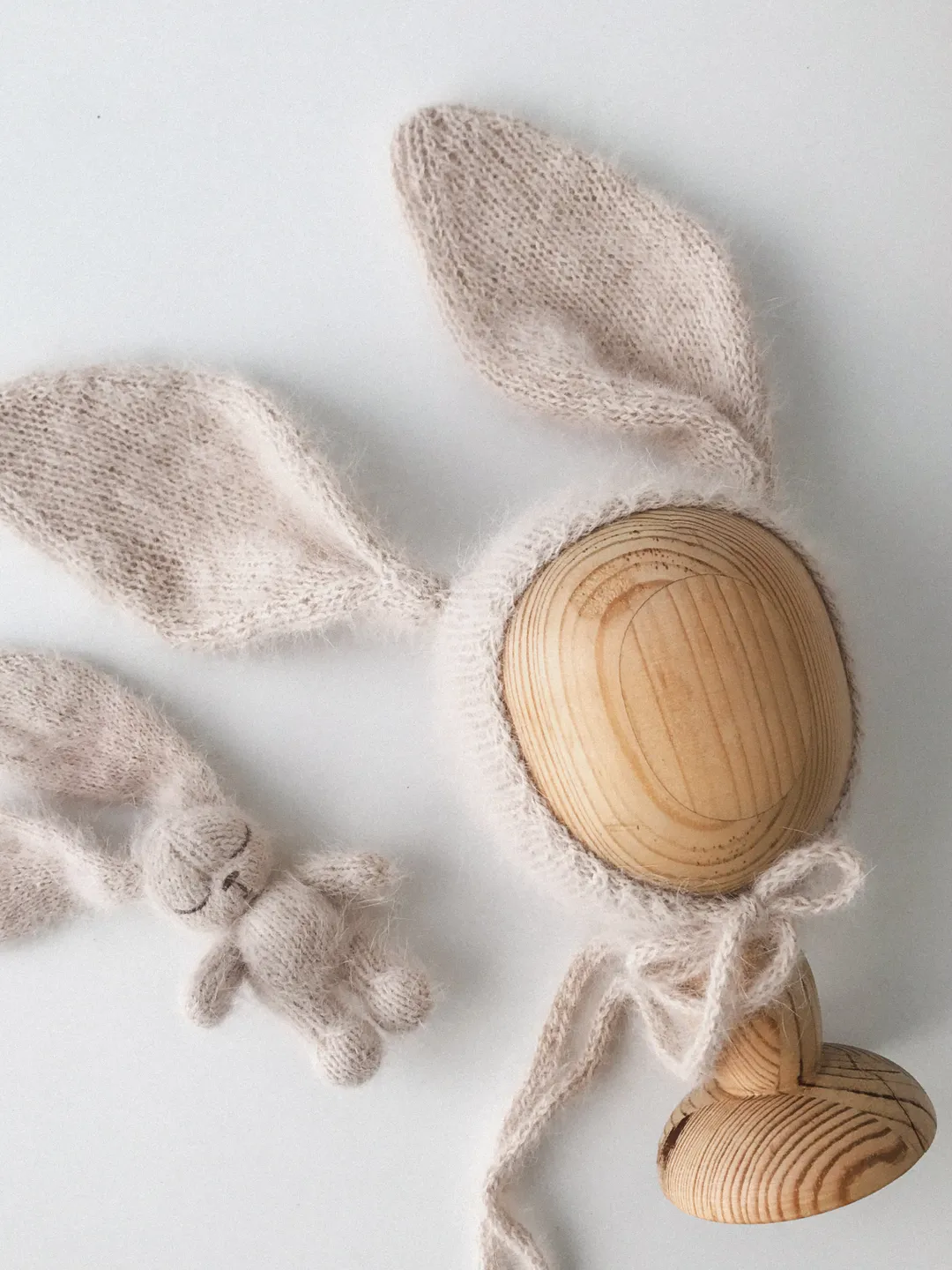 Newborn photo prop set: bunny toy and bonnet, Bunny set for newborn photo shoots
