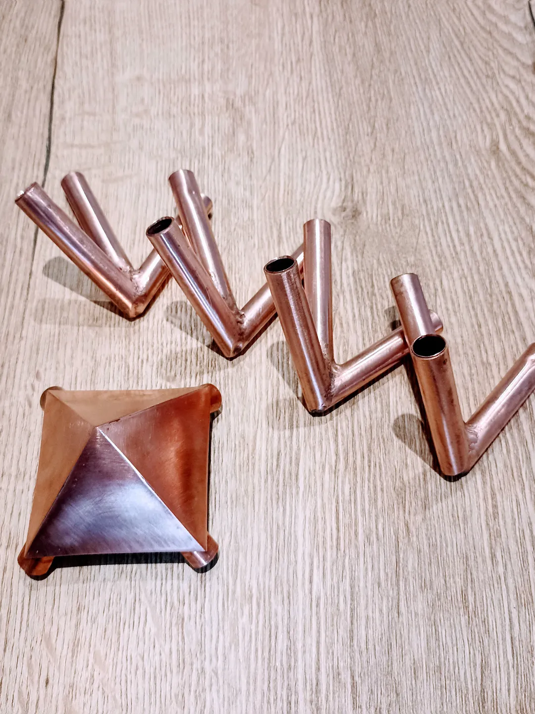 Set of copper connectors for the pyramid of healing and meditation. For pipes with an outer diameter of 3/8 inch