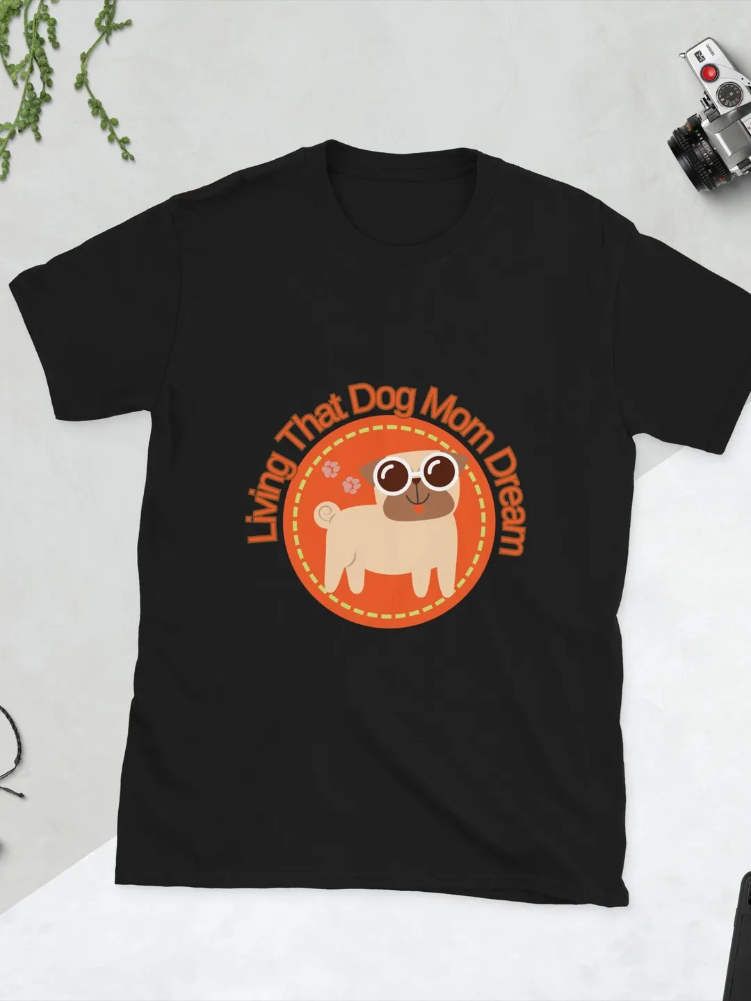 Living That Dog Mom Dream Shirt Cute Funny Dog Lover Gift for Women Pet Owner Tee Cartoon Dog Mom Life T-Shirt Animal Lover Apparel
