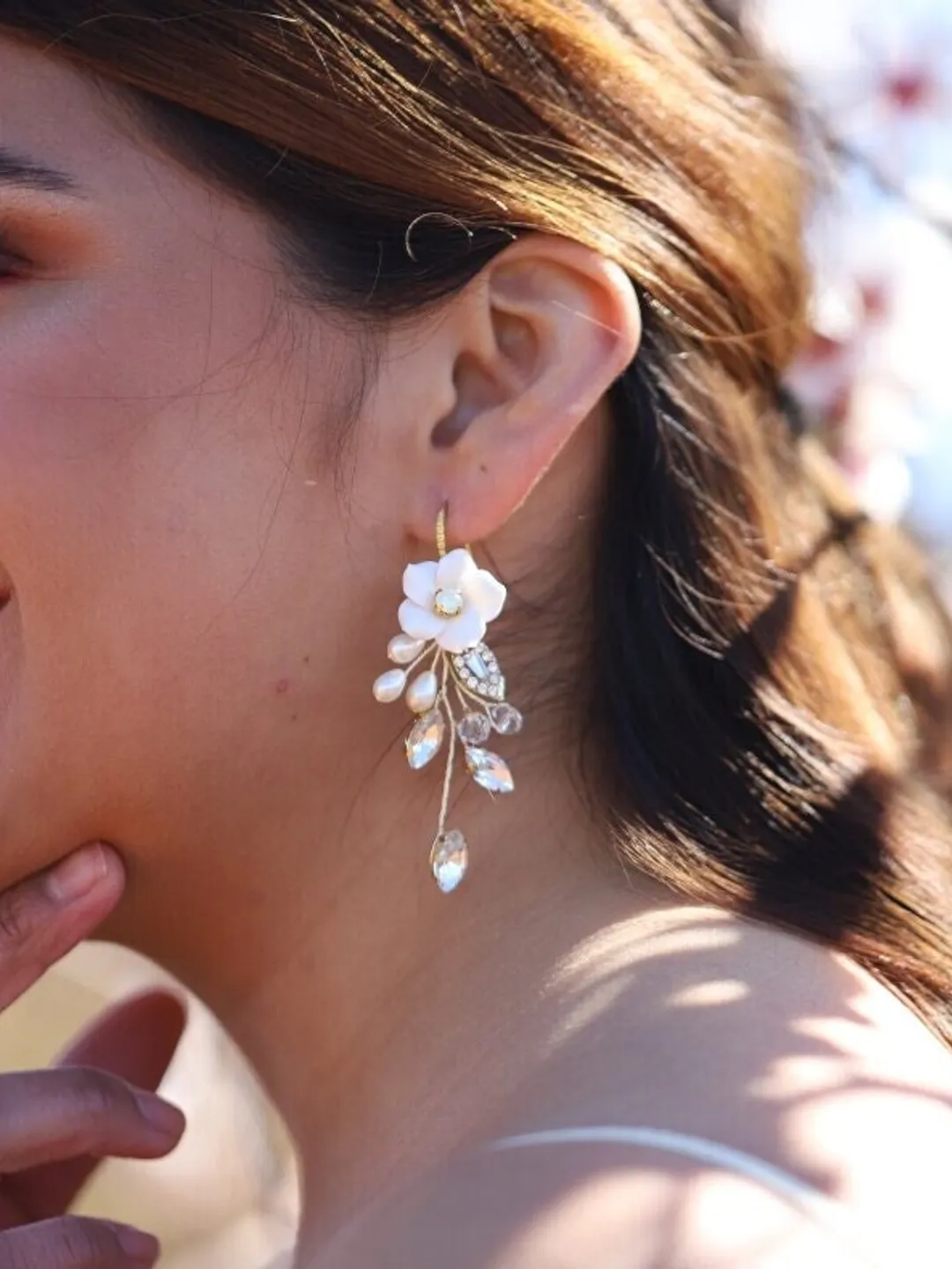 Delicate Porcelain Flower Wedding Earrings, Opal Jewelry, Boho Wedding Earrings, Pearl Floral Bridal Earrings, Gold Leaf Wedding Jewelry Set