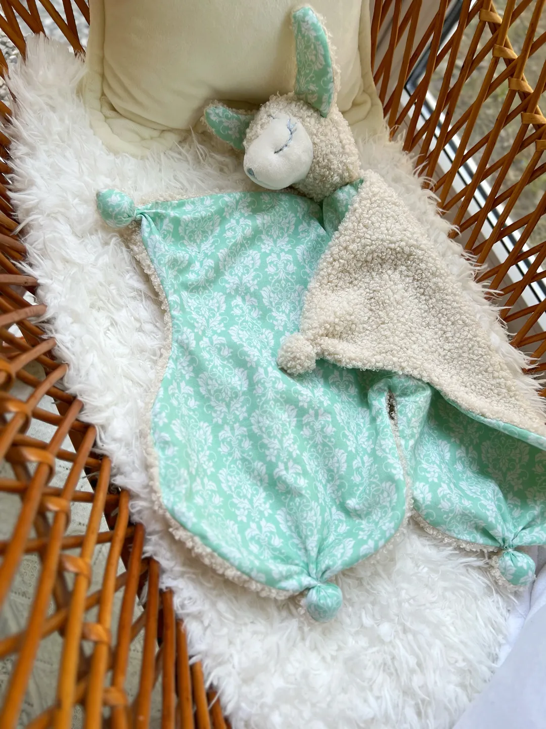 Lama comforter toy, alpaca lovey, soft toy lama, baby toy, baby comforter, baby lovey