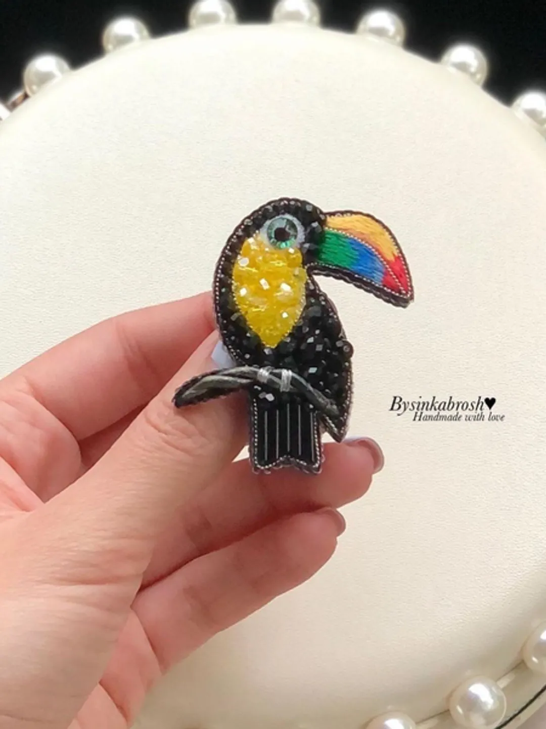 Toucan brooch/tropic bird brooch/bird brooch/handmade brooch/handmade jewelry/giftforher