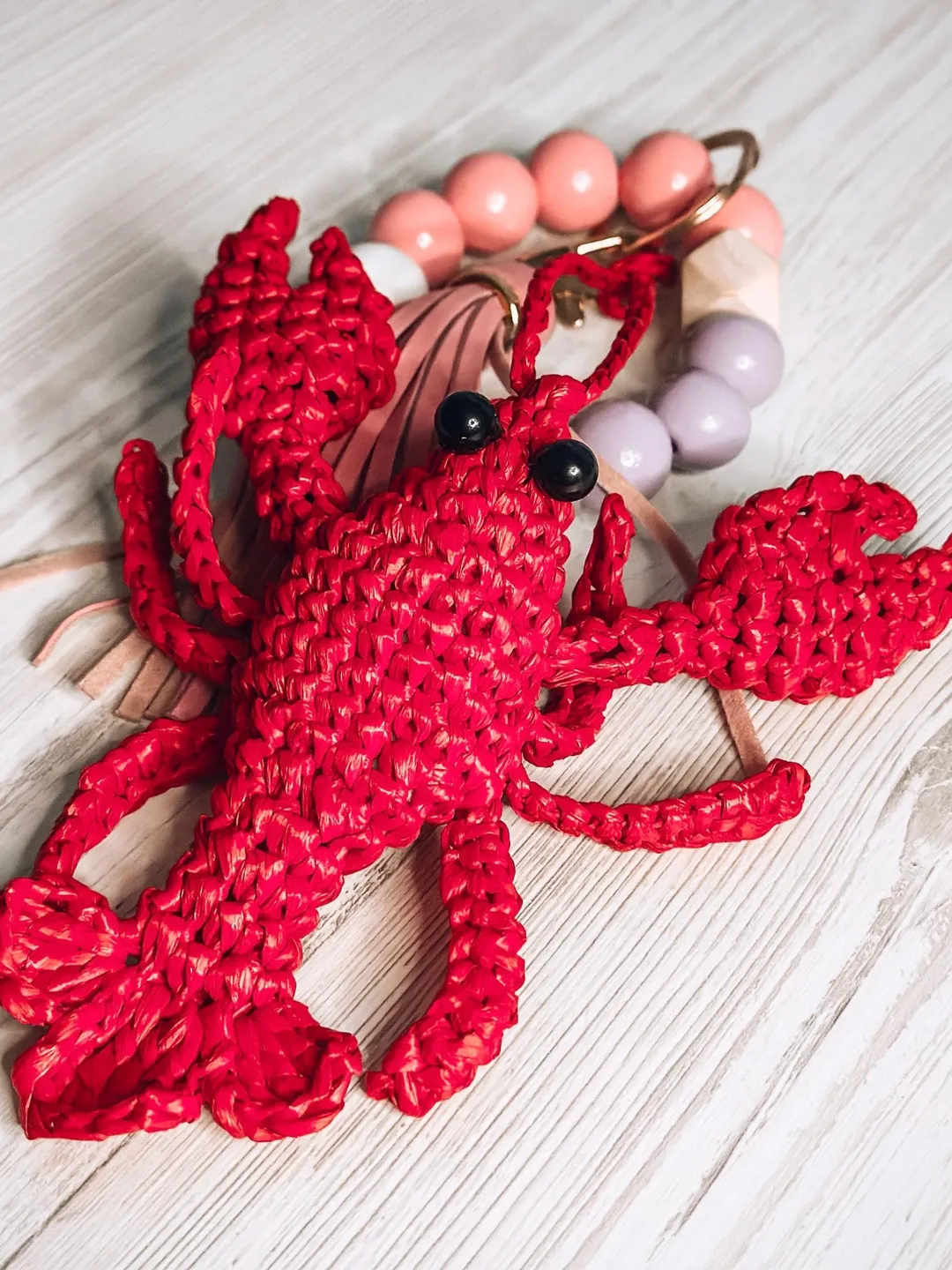 Beaded Lobster Keychain with Metal Chain – Stylish Bag or Key Accessory