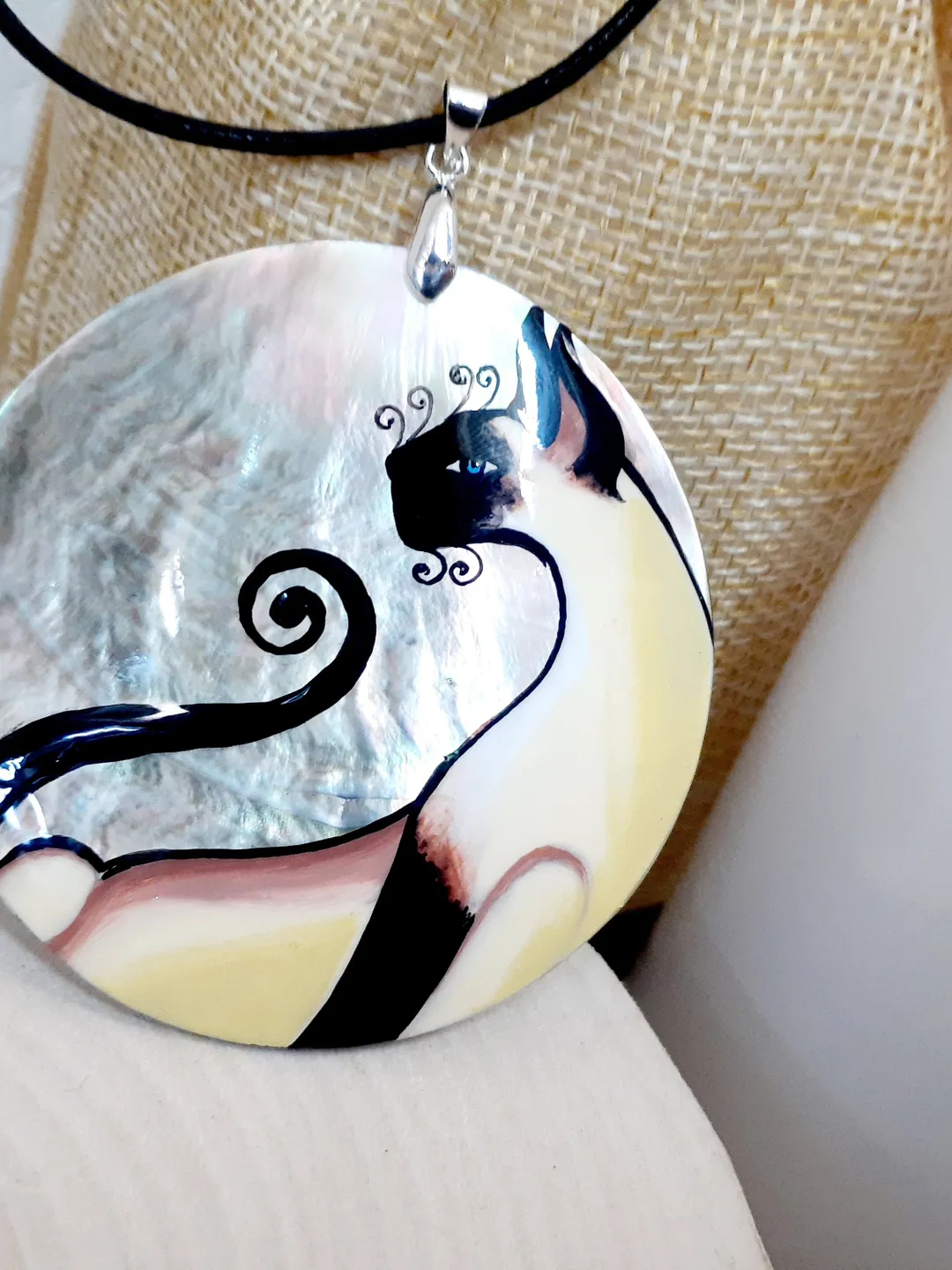 Nice Mother-of-pearl Russian hand-painted necklace pendant "Siamese Cat". Hand paint necklace pendant, miniature painting, jewelry painting
