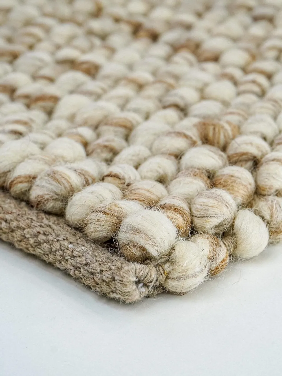 Large Loop Wool Rug Natural Beige Mix Chunky Pebble loop Wool Rug - Hand woven Scandinavian ...
