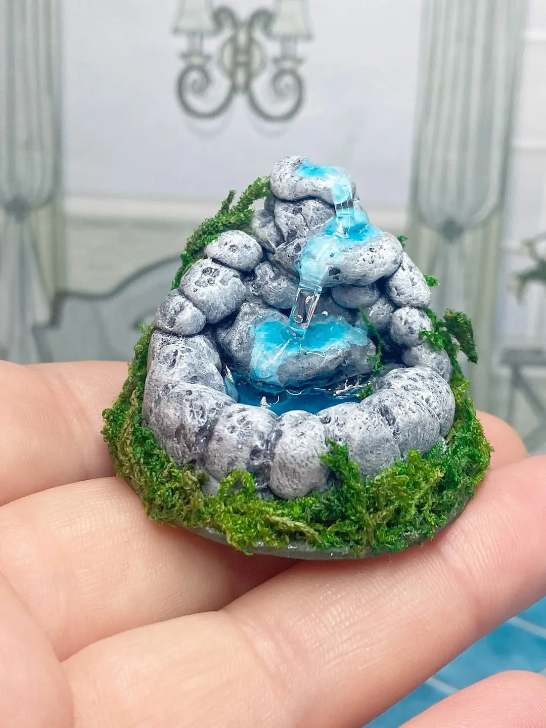 Tabletop fountain for dollhouse. Fountain. Puppet miniature. 1:12. Doll accessories.