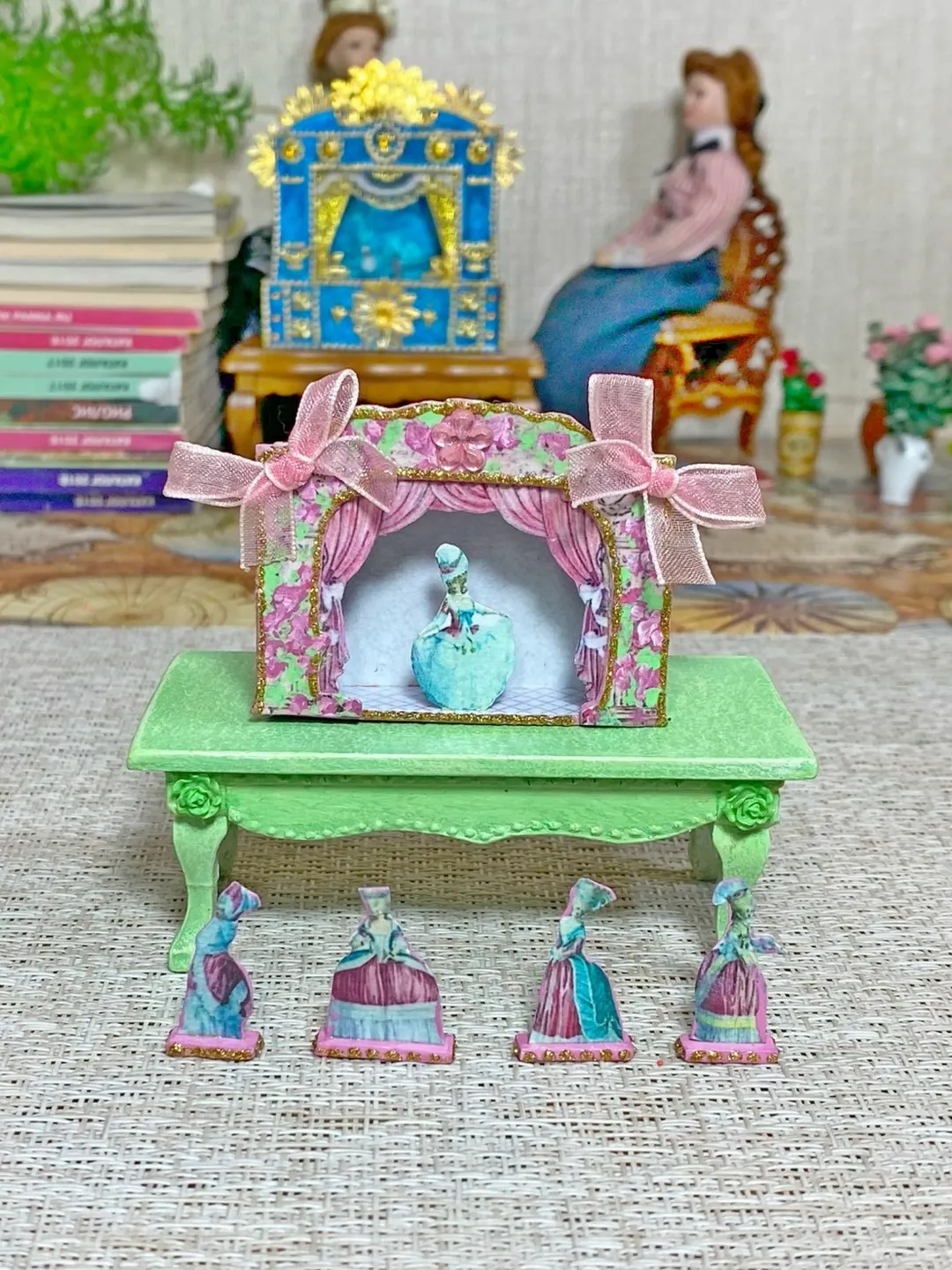 DIGITAL DOWNLOAD FOR PRINT. TUTORIAL.Video master class on creating a puppet theater.1:12