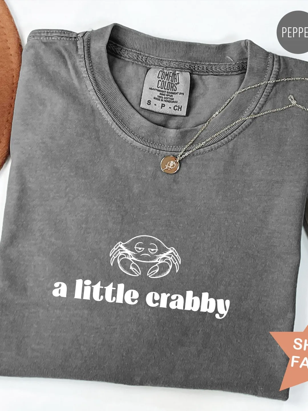 Comfort Colors® A Little Crabby Shirt, Minimalist Beach Shirt, Funny Meme Shirt, A Little Crabby tshirt, Summer Aesthetic, Oversize Women's