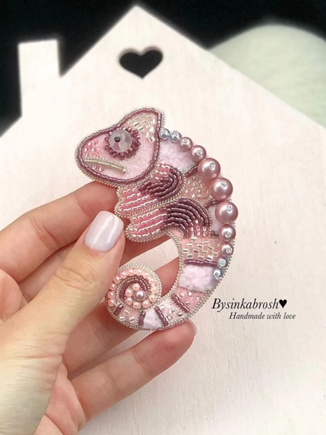 Chameleon brooch/handmade brooch/handmade jewelry/gift for her
