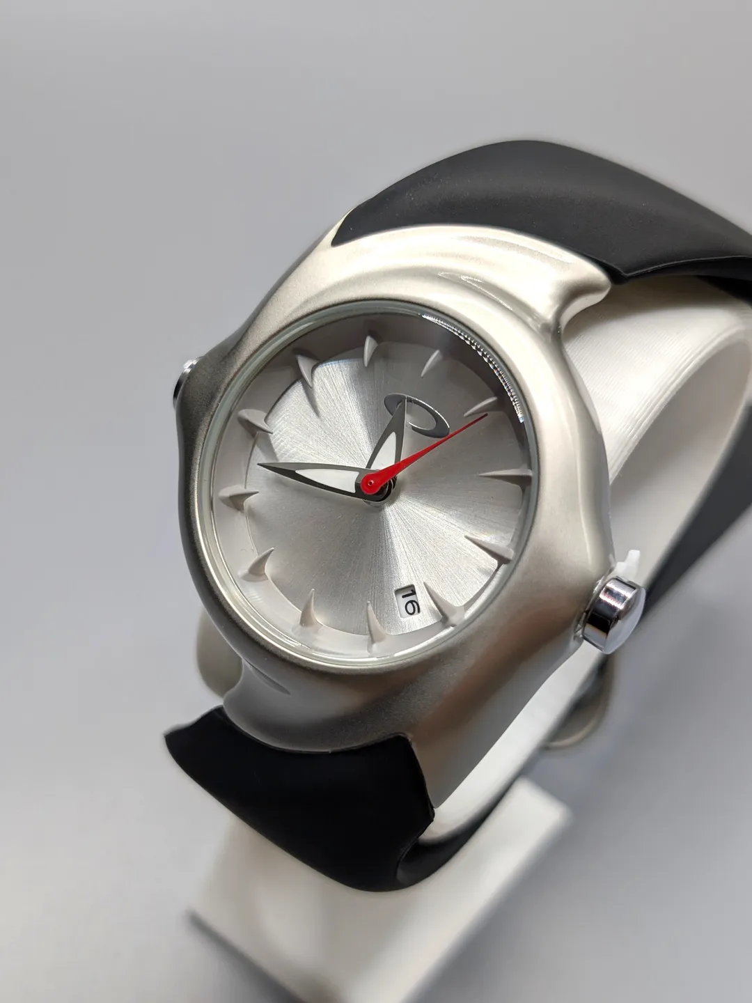 Oakley Crush 2.0 Classic Vintage Watch – Quartz