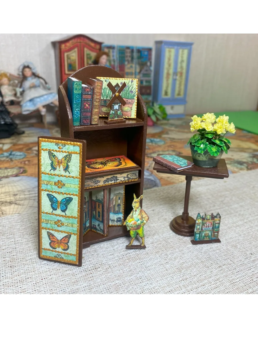 Set of furniture with accessories. 1:12. miniature dollhouse. Furniture for dolls.