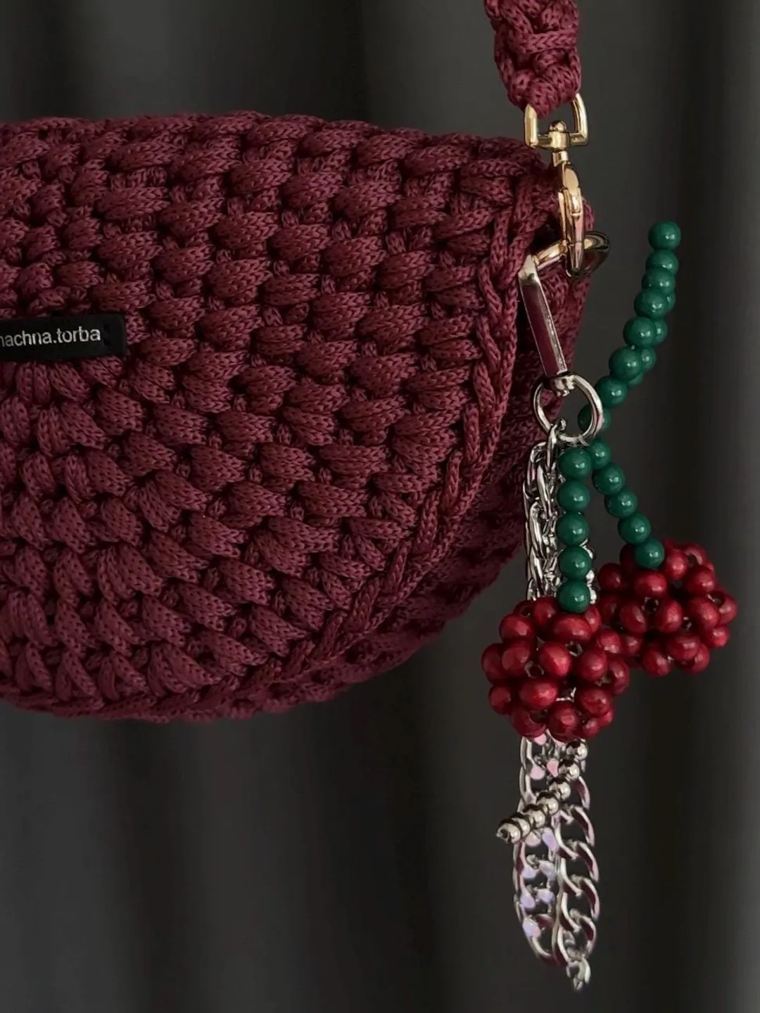 Beaded Cherry Keychain with Metal Chain – Stylish Bag or Key Accessory