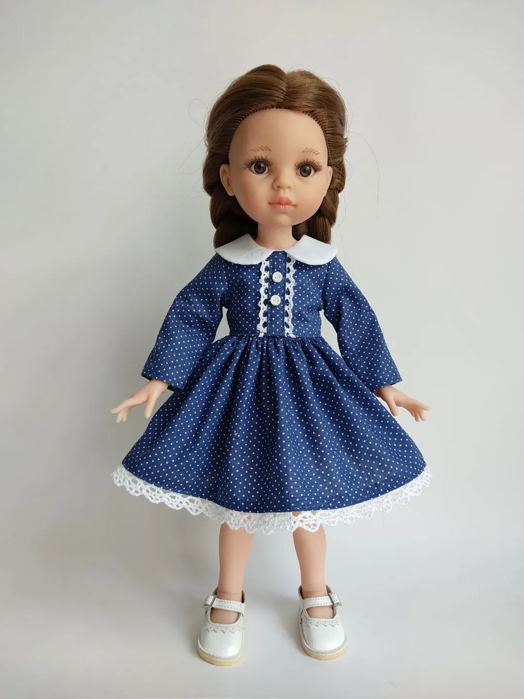 PDF sewing pattern for Paola Reina dolls.