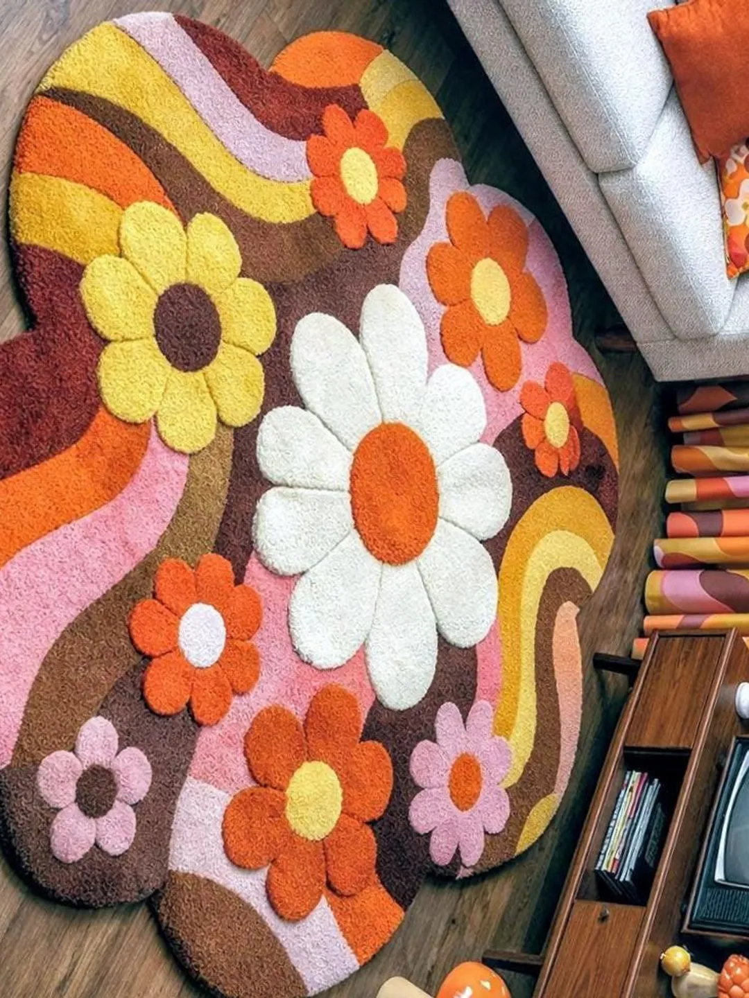 Retro 70s Floral Tufted Rug - Groovy Flower Round Area Rug.