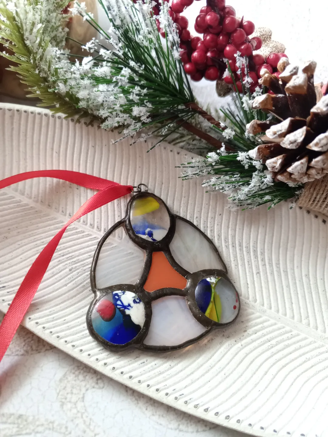 Christmas stainglass suncatchers, simple stained glass decorations, Xmas tree toy
