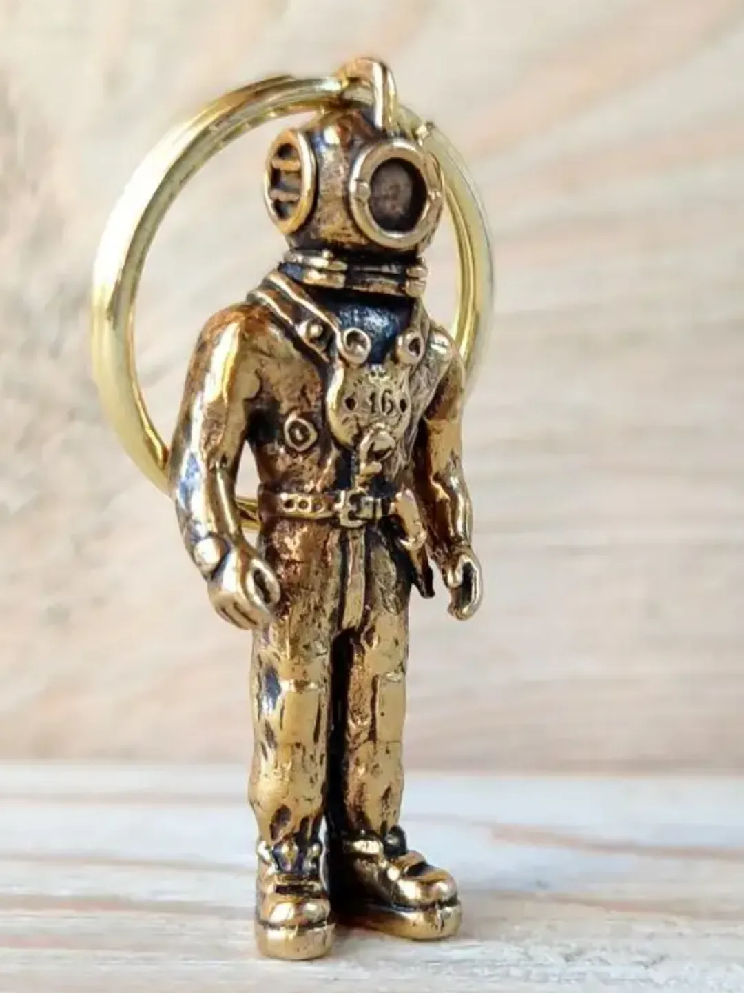 Keychain Helmet of a Scuba Diver