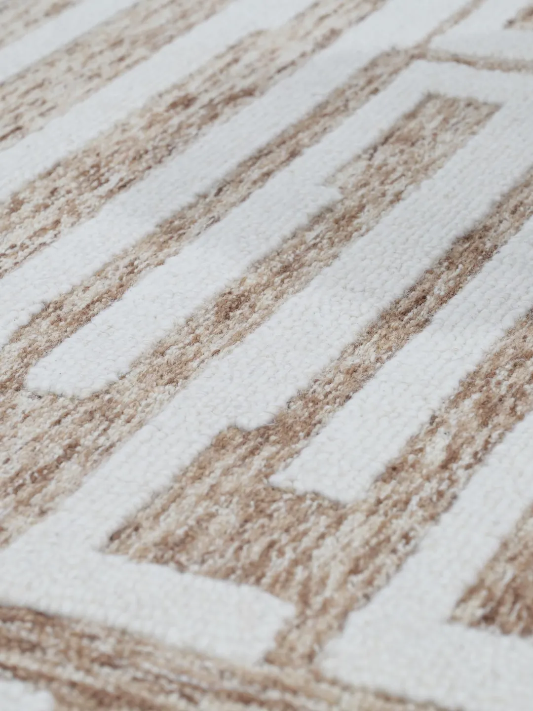 Maze Pattern Rug Hand Tufted Wool Rug | Beige & Ivory Geometric Maze Pattern