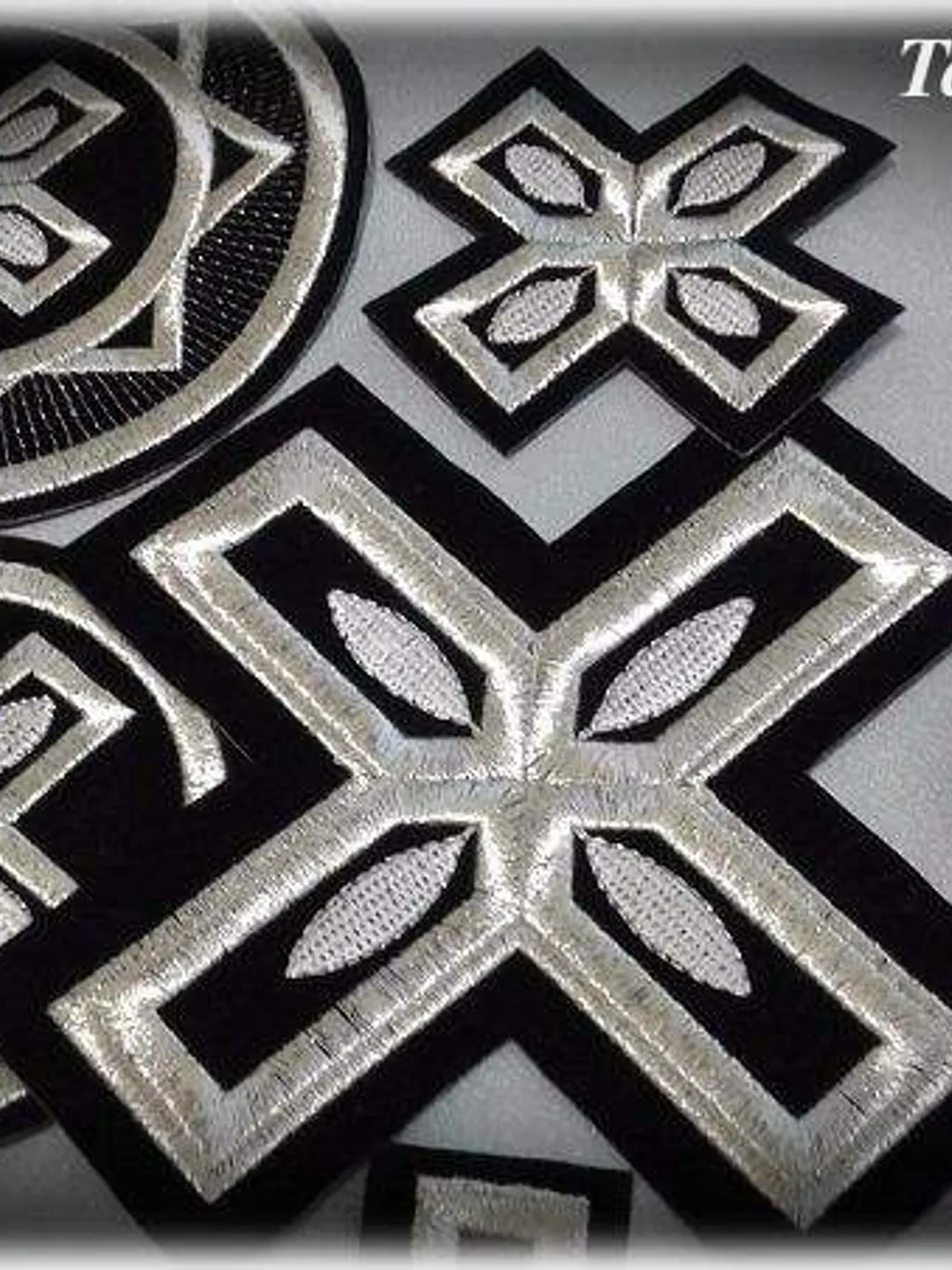 "Set of crosses" designs for machine embroidery.