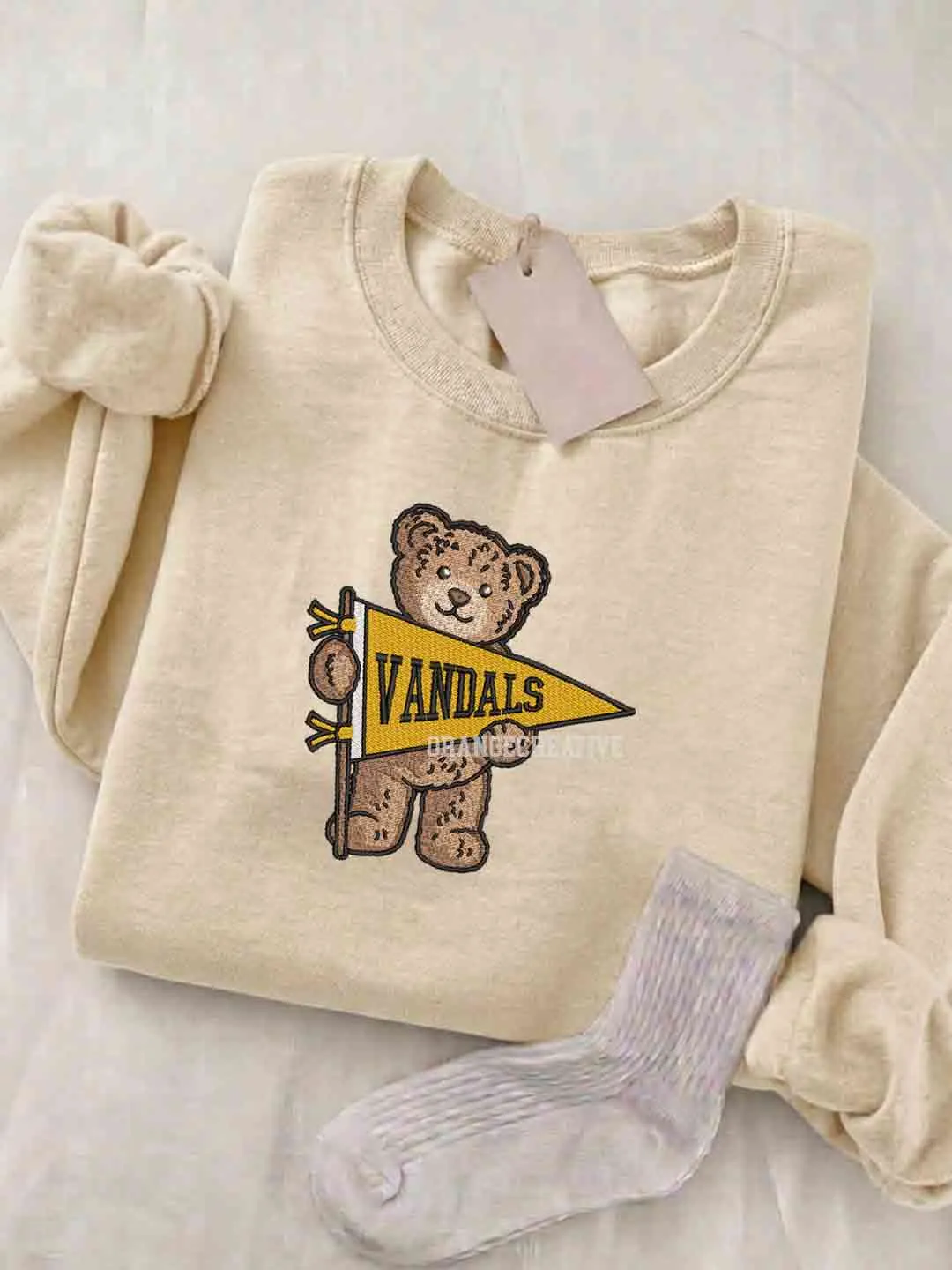 Idaho Vandals Embroidered Sweatshirt, College Embroidered Crewneck, NCAA Vandals Team Embroidered Shirt, Teddy Bear Sweatshirt, Gift for Collegue