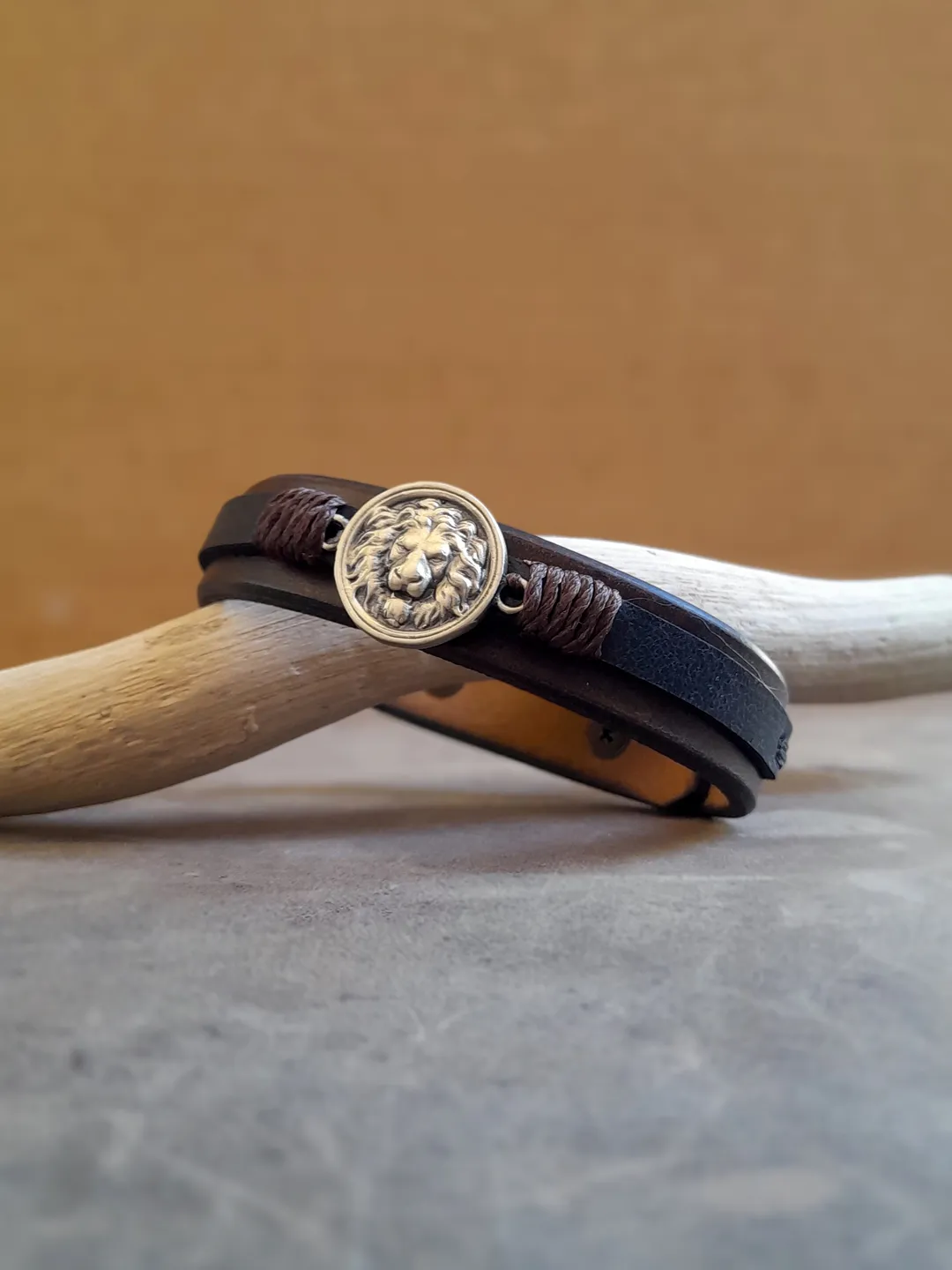 Lion Bracelet, Brass Lion Head Pendant Leather Cuff, Men Leather Zodiac Jewelry, Leo Gift Idea, Men Empowerment, Spirit Animal/Power Animal