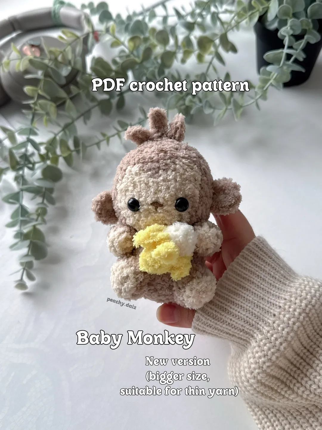 Crochet patten Baby Monkey with banana, crochet animals, monkey crochet, plushie