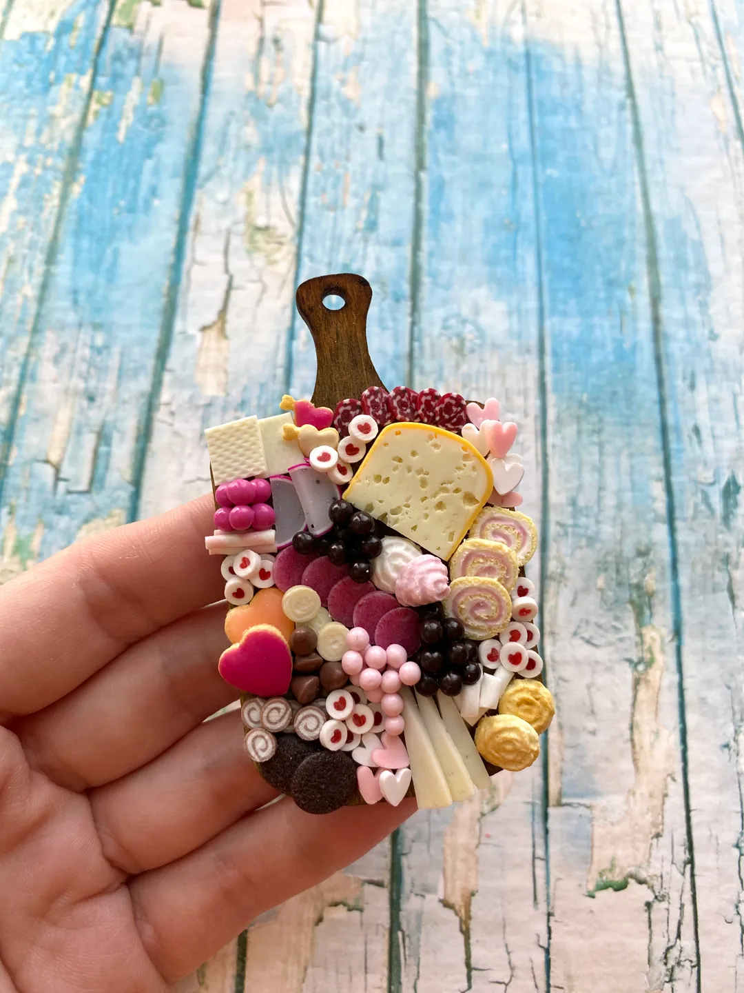 Magnet Miniature Valentine Charcuterie Board with Polymer clay Souvenir