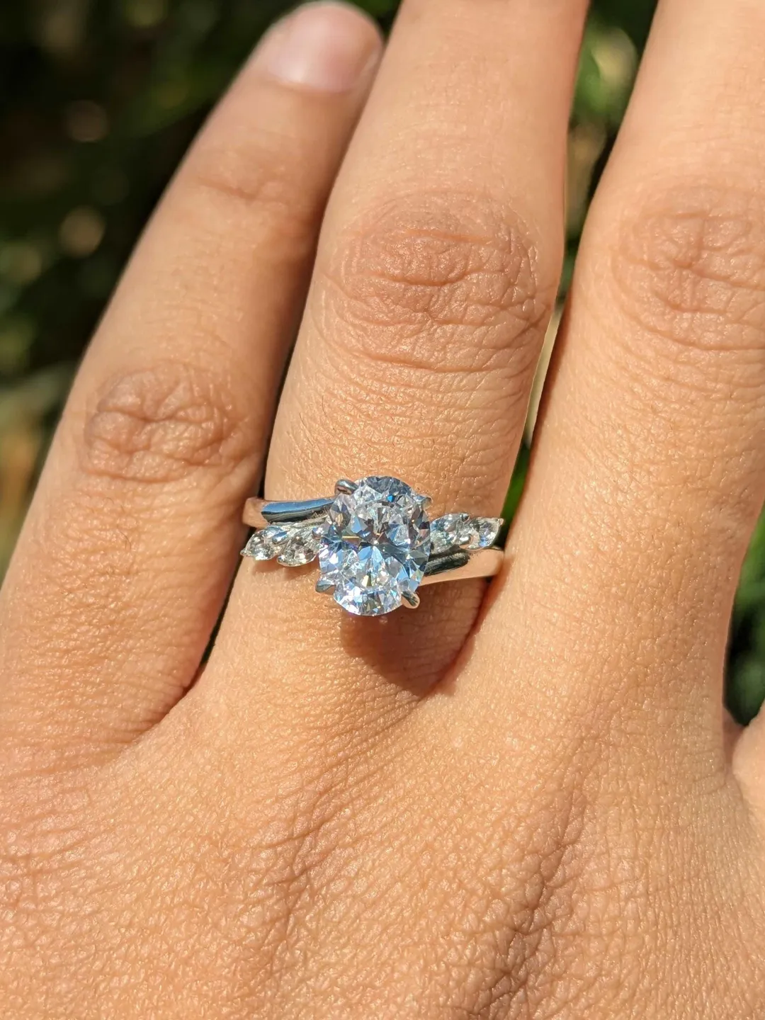 2CT Oval Moissanite Engagement Ring, Leaf Accent Solitaire, 2.4CT Bridal Jewelry, Promise Ring, Anniversary Gift for Her