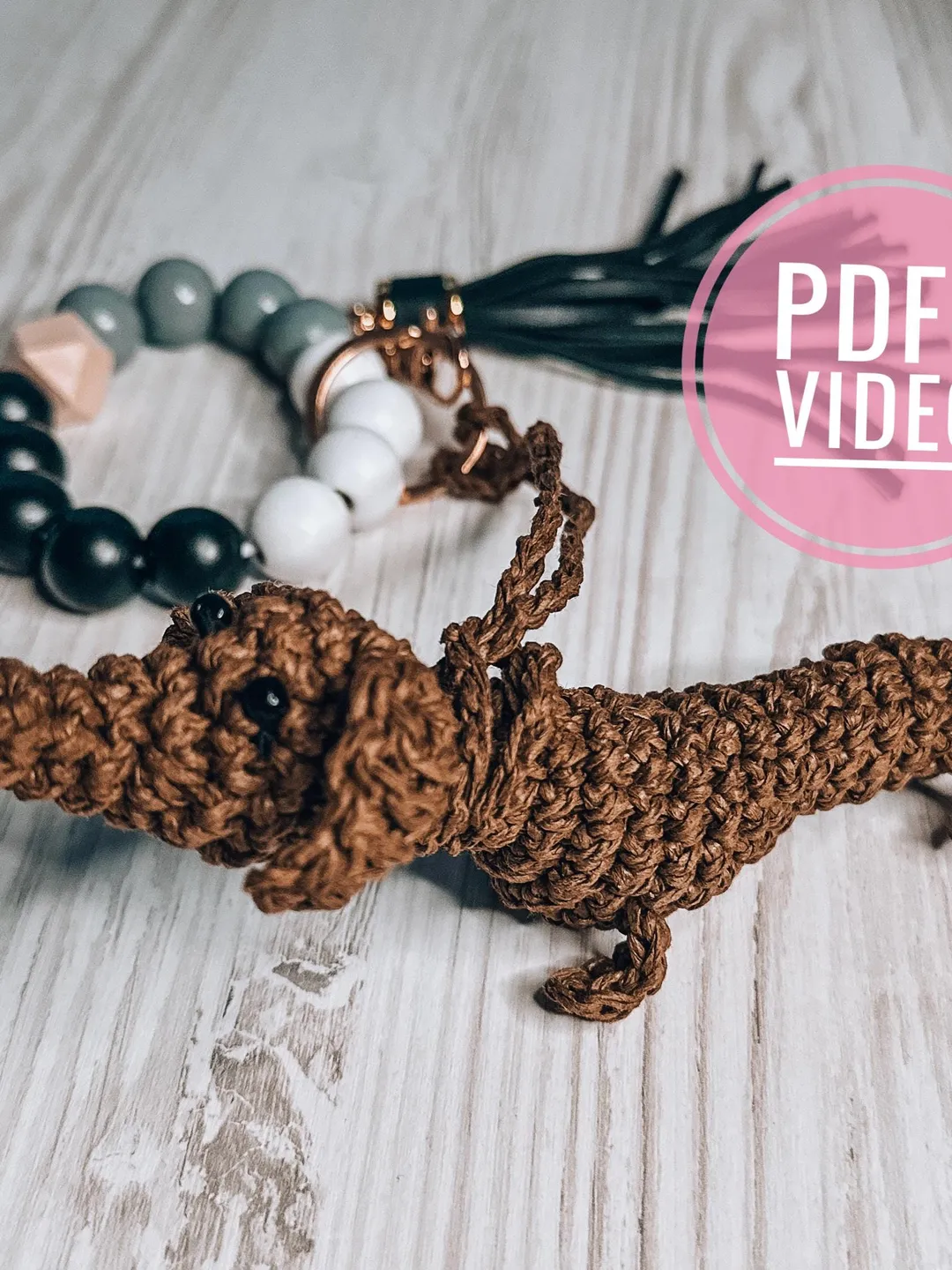 Crochet pattern dachshund pendant digital instant download and video tutorial, bags charm, pet creature crochet, keychain badger dog crochet