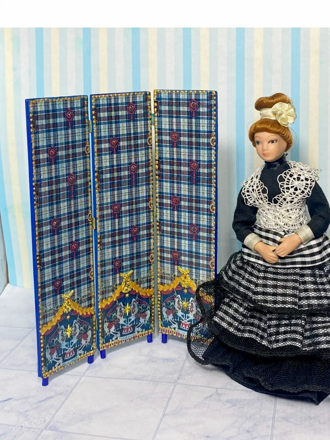 Screen for a dollhouse. 1:12. doll furniture, doll miniature, doll accessories.
