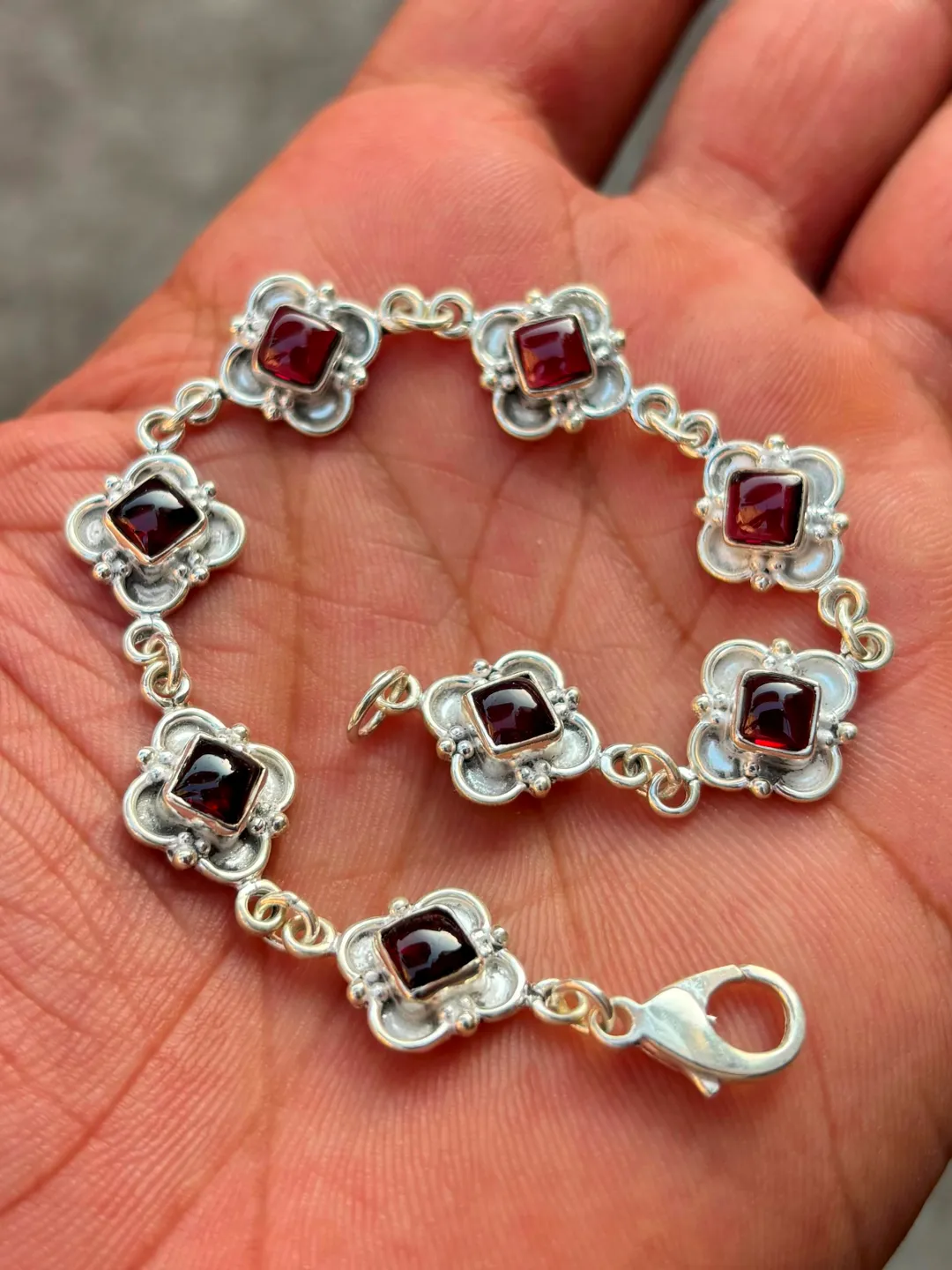 Natural Red Garnet 925 Sterling Silver Clover Link Bracelet - 18.5 CM