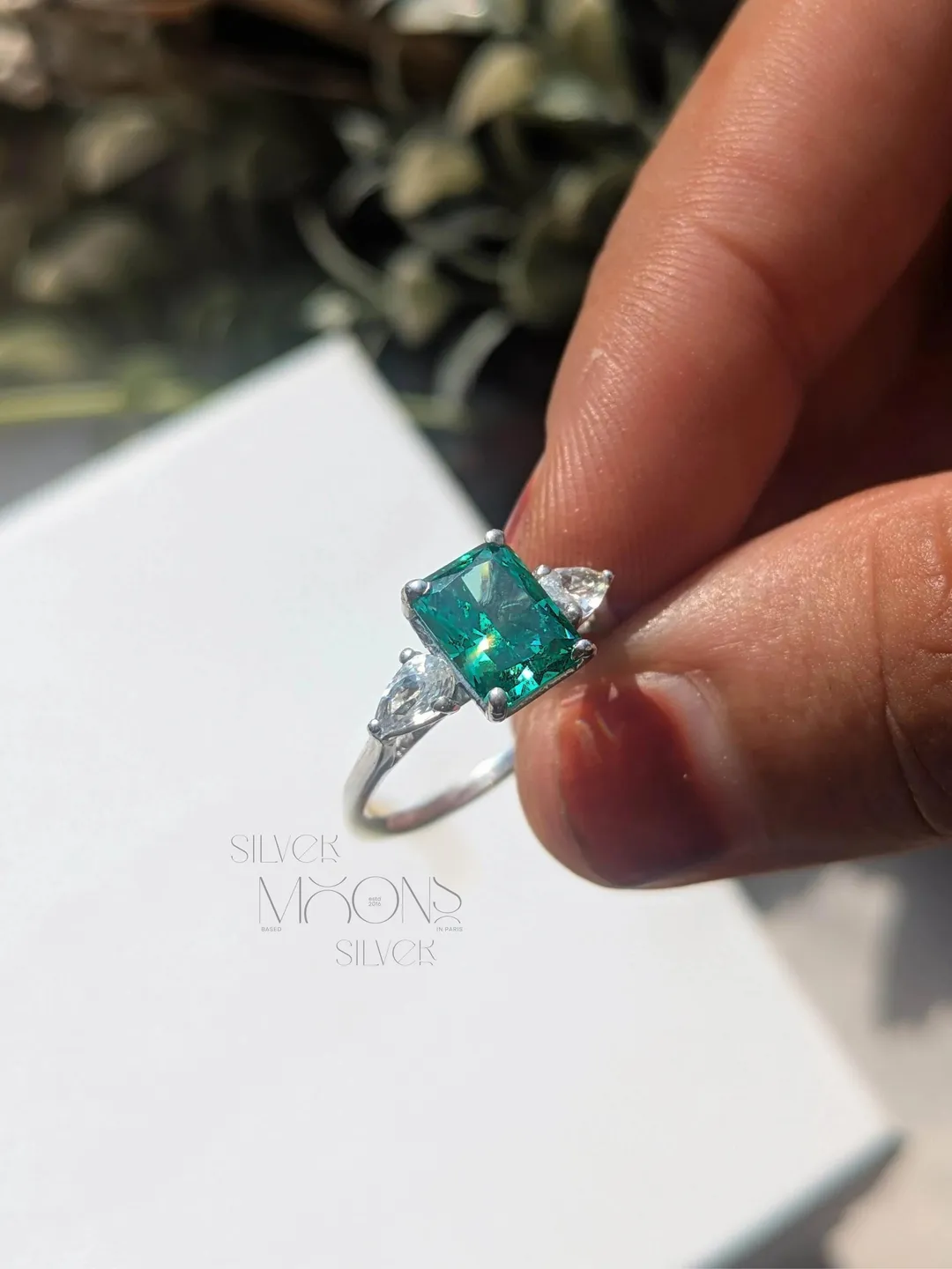 2Ct Green Ice Crushed Emerald Cut Moissanite Ring, 925 Sterling Silver Three Stone Engagement Ring for Women, Promise Ring Gift