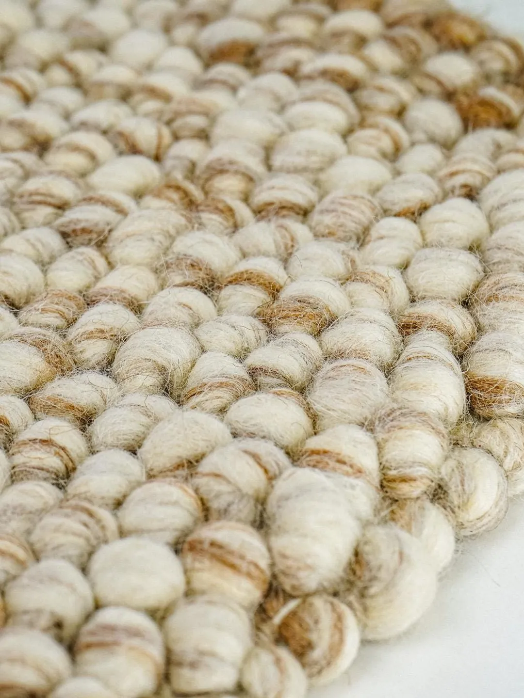 Large Loop Wool Rug Natural Beige Mix Chunky Pebble loop Wool Rug - Hand woven Scandinavian ...