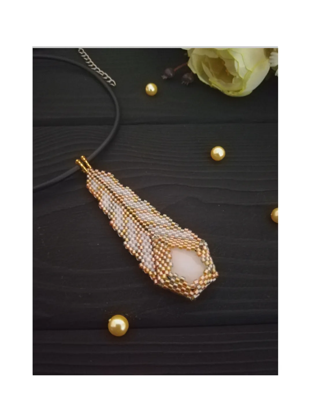 Feather neck pendant, Beaded Crystal Necklace, Bead Pendant