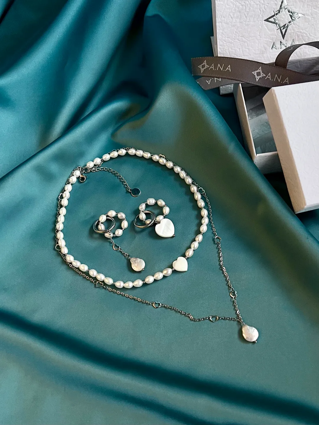 Pearl Set Choker and Earrings Pendants ICY HEART