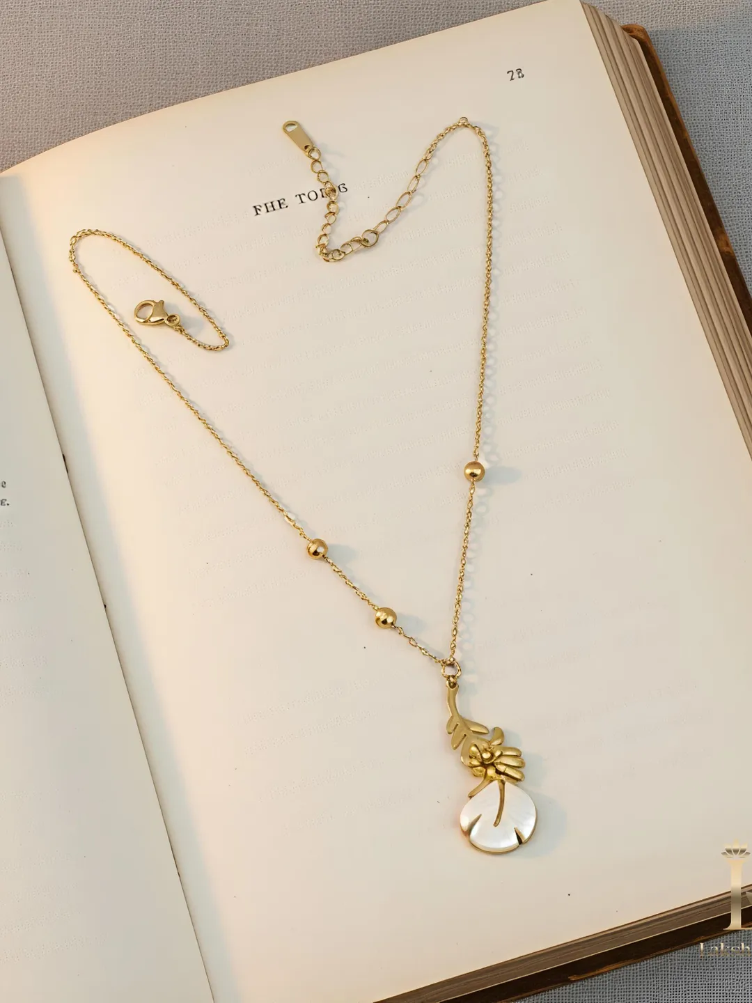 White Shell Flower Necklace in Stainless Steel • Gold Floral Pendant • Mother of Pearl Petal Jewelry • Nature Inspired Gift for Her