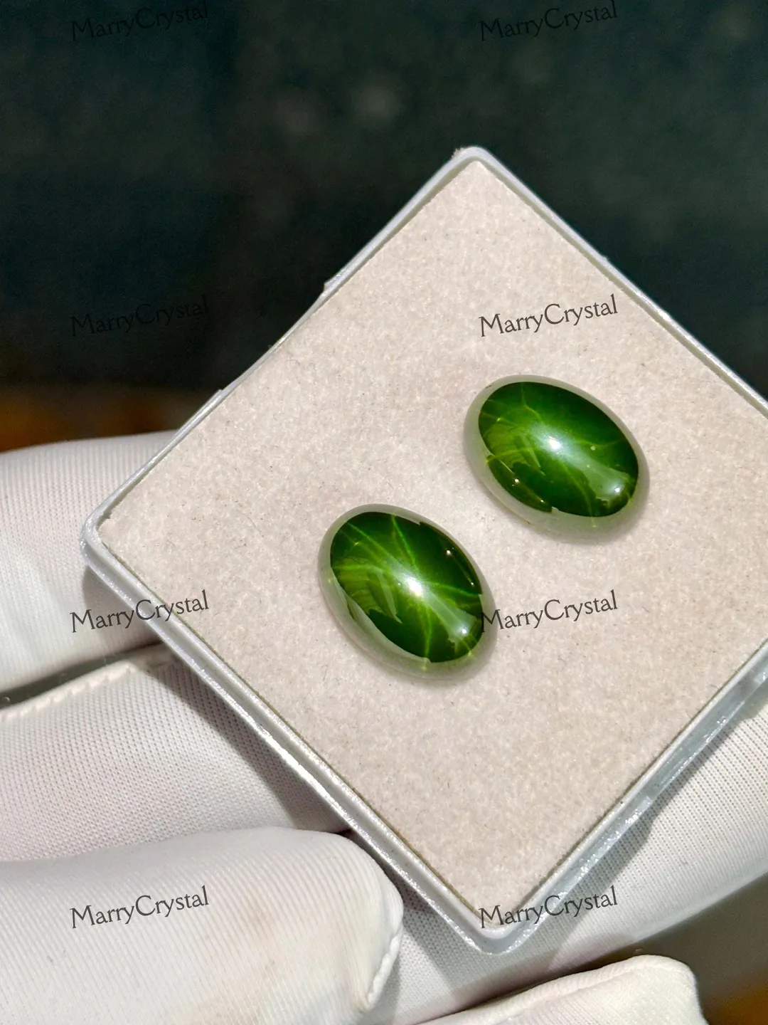 Oval Green Star Sapphire Cabochon, 8-10 Ct 2 PC Lindy Star