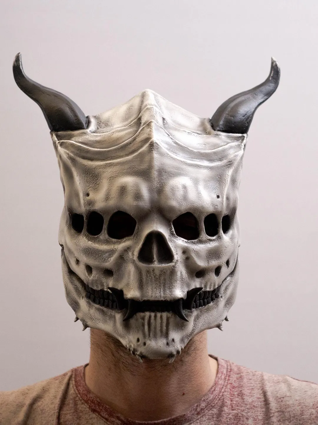 Three-eyed demon mask with moving jaw, resin skull mask, demon skull, halloween mask scary, custom cosplay mask, creepy mask