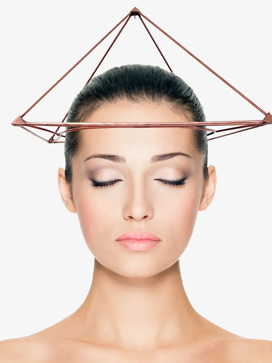 Copper pyramid healing, meditation copper pyramid, copper pyramid on the head with a ring, reiki healing tool