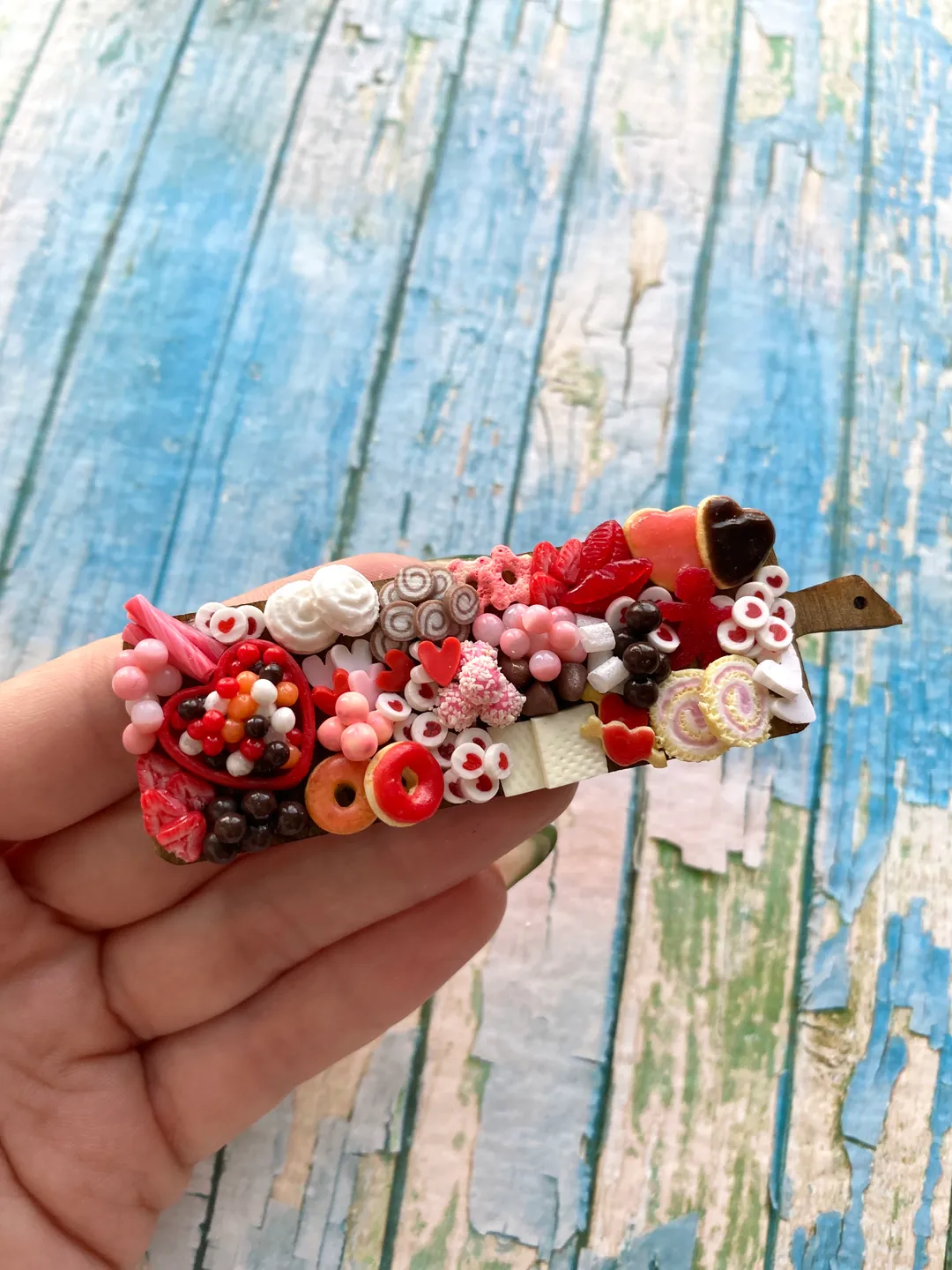 Magnet Miniature Valentine Charcuterie Board with Polymer clay Souvenir