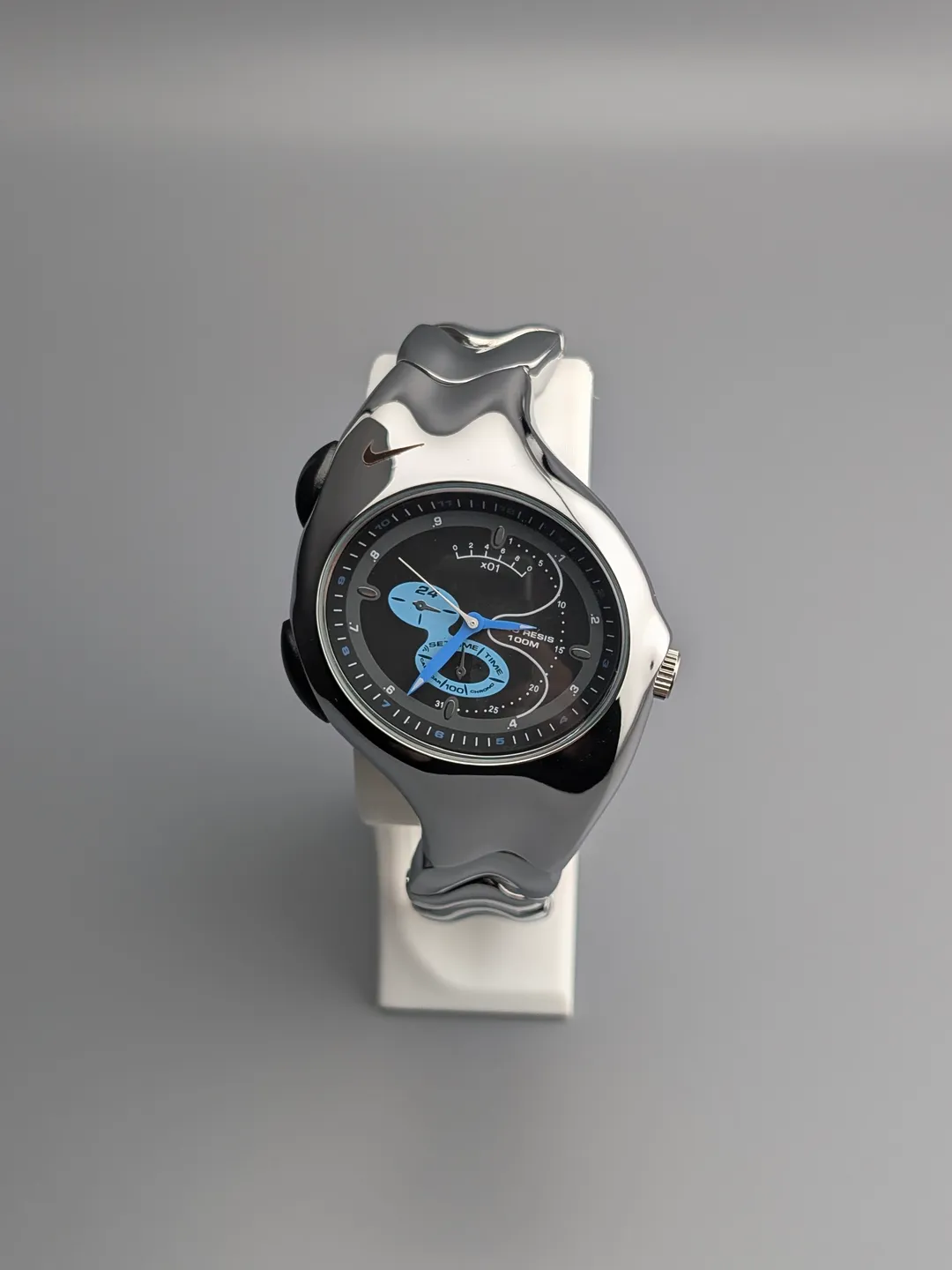 Triax Y2K Retro Watch